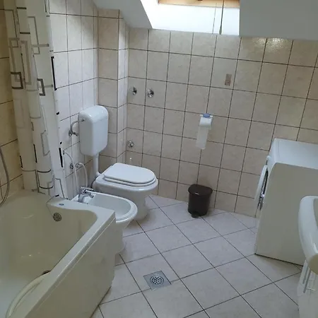 Ak Apartment *